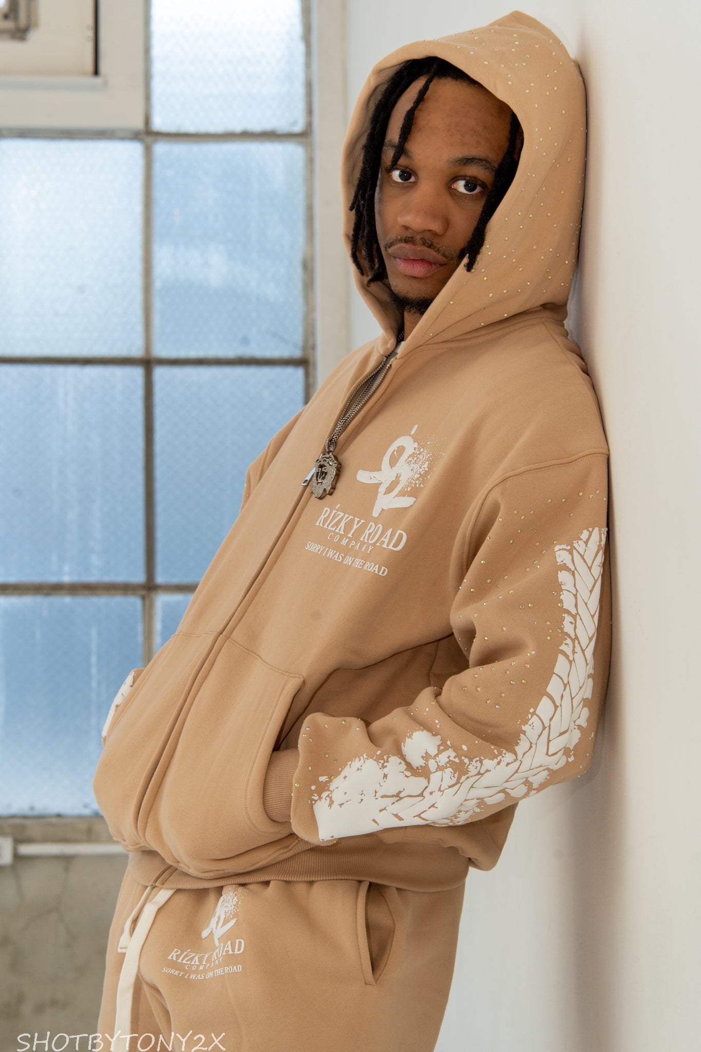 Carmel Rízkiato Hoodie
